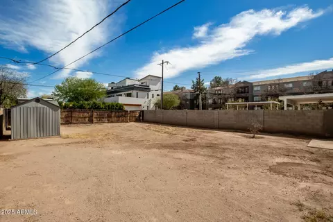 Exterior - 4205 N 3rd Ave, Phoenix, AZ 85013 photo 4 of 4