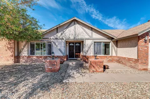 62 W Secretariat Dr, Tempe, AZ 85284