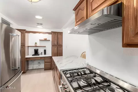 Kitchen - 1926 E Clarendon Ave, Phoenix, AZ 85016 photo 2 of 3