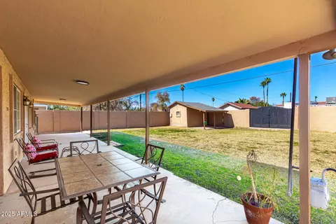 Exterior - 1926 E Clarendon Ave, Phoenix, AZ 85016 photo 2 of 5