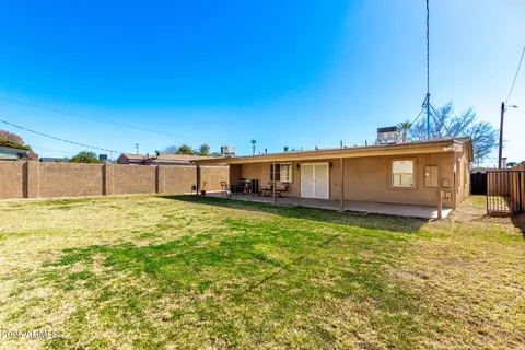 Exterior - 1926 E Clarendon Ave, Phoenix, AZ 85016 photo 3 of 5