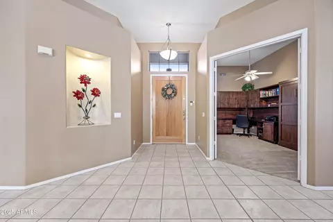 4503 E Robin Ln, Phoenix, AZ 85050 photo 6
