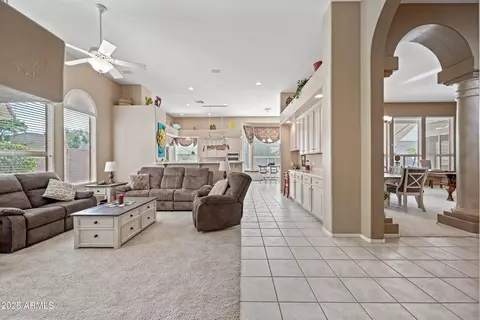 4503 E Robin Ln, Phoenix, AZ 85050 photo 15