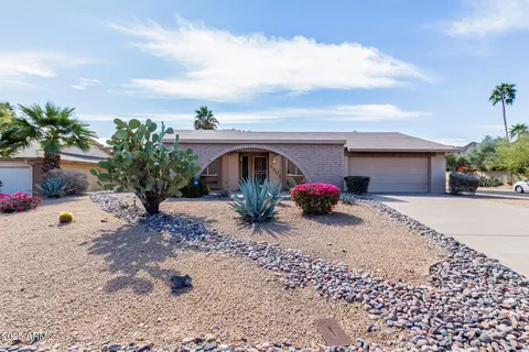 2301 E Christy Dr, Phoenix, AZ 85028