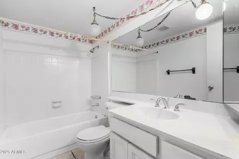 Bath - 2301 E Christy Dr, Phoenix, AZ 85028 photo 4 of 4