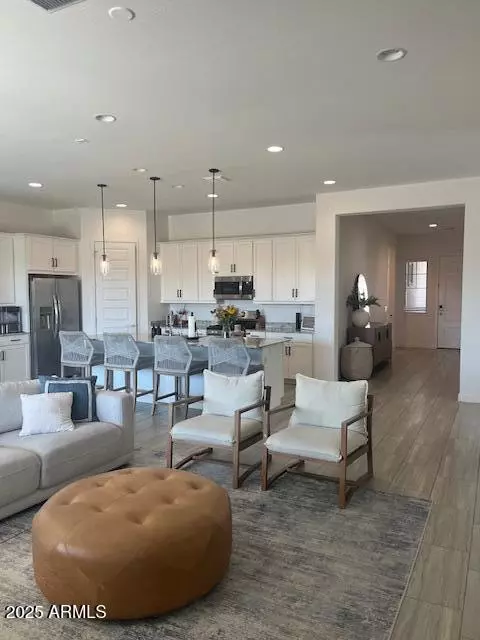Entry Way - 2049 W Burnside Trl W, Phoenix, AZ 85085 photo 4 of 6