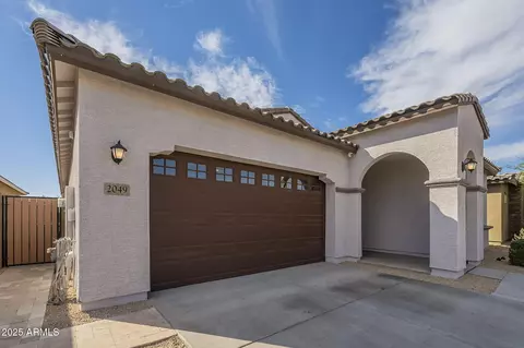 Exterior - 2049 W Burnside Trl W, Phoenix, AZ 85085 photo 2 of 3