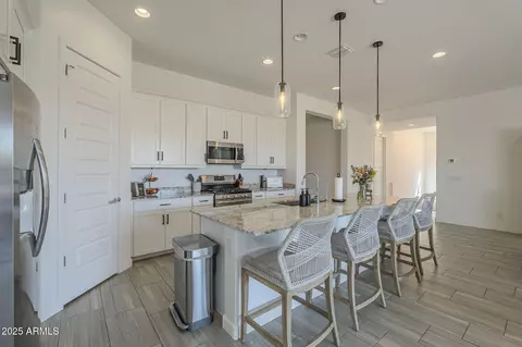 Kitchen - 2049 W Burnside Trl W, Phoenix, AZ 85085 photo 4 of 5