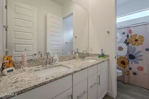 Bath - 2049 W Burnside Trl W, Phoenix, AZ 85085 photo 1 of 3