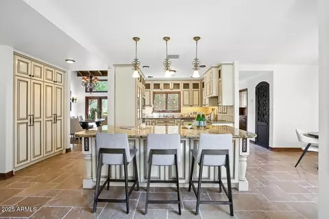 Kitchen - 4448 E Camelback Rd #16, Phoenix, AZ 85018 photo 7 of 11