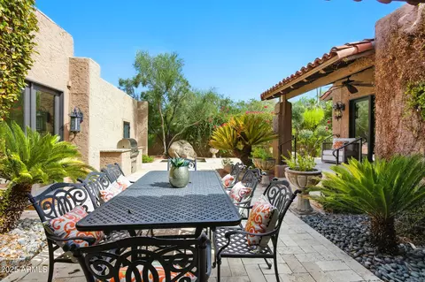 Exterior - 4448 E Camelback Rd #16, Phoenix, AZ 85018 photo 26 of 31