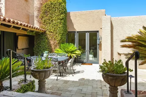 Exterior - 4448 E Camelback Rd #16, Phoenix, AZ 85018 photo 29 of 31