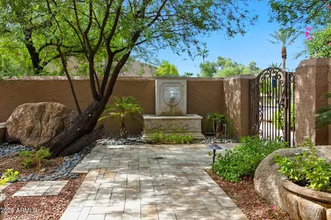 Exterior - 4448 E Camelback Rd #16, Phoenix, AZ 85018 photo 17 of 31