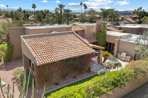 Exterior - 4448 E Camelback Rd #16, Phoenix, AZ 85018 photo 8 of 31