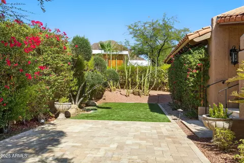 Exterior - 4448 E Camelback Rd #16, Phoenix, AZ 85018 photo 24 of 31