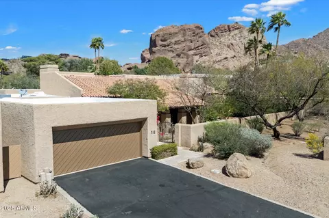 Exterior - 4448 E Camelback Rd #16, Phoenix, AZ 85018 photo 10 of 31