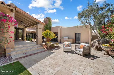 Exterior - 4448 E Camelback Rd #16, Phoenix, AZ 85018 photo 5 of 31