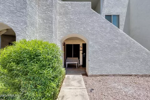 4730 W Northern Ave #1102, Glendale, AZ 85301