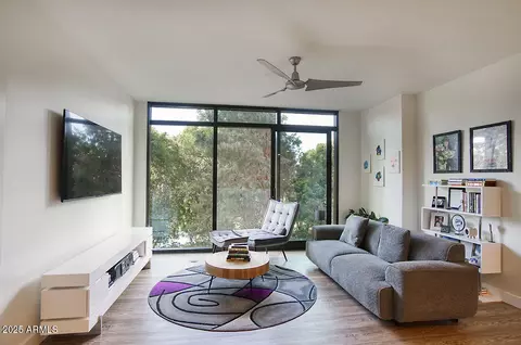 200 W Portland St #324, Phoenix, AZ 85003