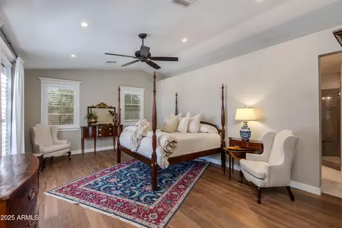 3727 E Highland Ave, Phoenix, AZ 85018 photo 9