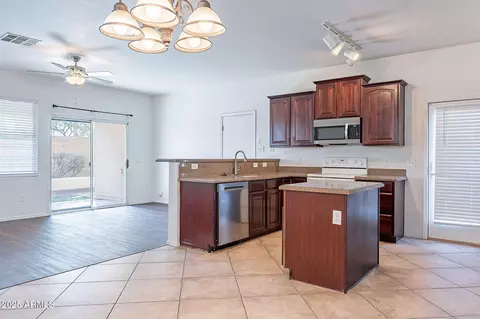 Kitchen - 35005 N 30th Dr, Phoenix, AZ 85086 photo 1 of 3