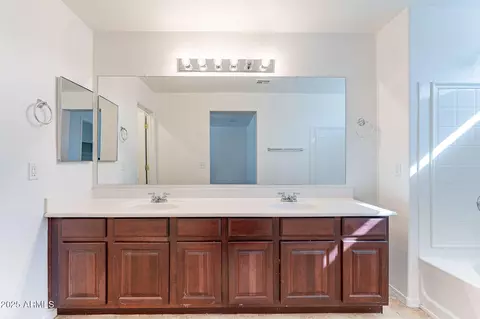 Bath - 35005 N 30th Dr, Phoenix, AZ 85086 photo 3 of 7