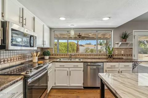 2920 E Villa Maria Dr, Phoenix, AZ 85032 photo 12