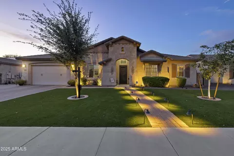 2882 E Wildhorse Dr E, Gilbert, AZ 85297