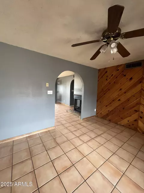 4537 E Hidalgo Ave, Phoenix, AZ 85040 photo 8