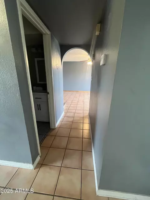 4537 E Hidalgo Ave, Phoenix, AZ 85040 photo 9