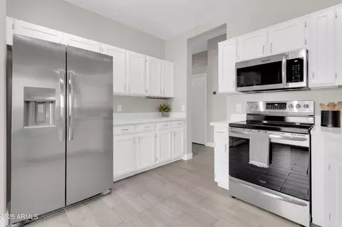 Kitchen - 7006 E Jensen St #33, Mesa, AZ 85207 photo 1 of 5