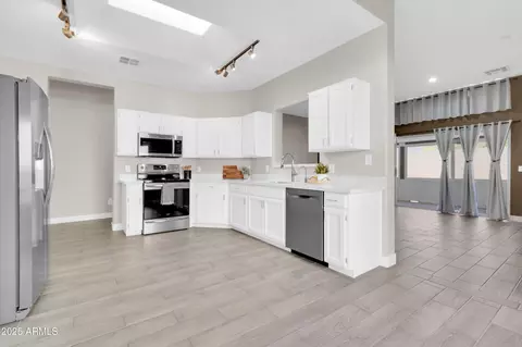 Kitchen - 7006 E Jensen St #33, Mesa, AZ 85207 photo 5 of 5