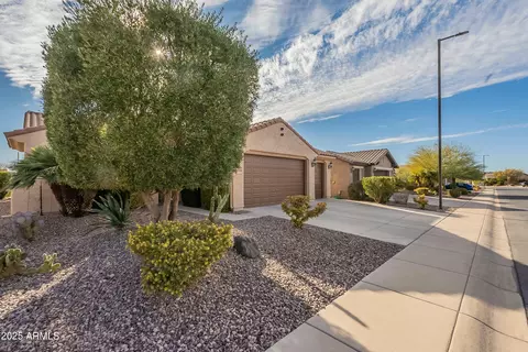 6723 W Willow Way, Florence, AZ 85132