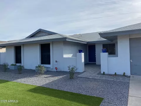 4007 W Rue De Lamour Ave, Phoenix, AZ 85029
