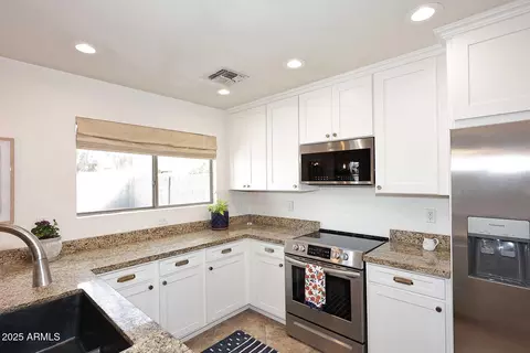 1293 E Clifton Ave, Gilbert, AZ 85295 photo 13