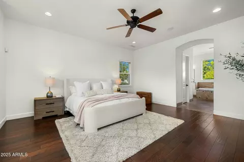 3226 E Sells Dr, Phoenix, AZ 85018 photo 8