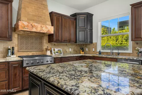 3226 E Sells Dr, Phoenix, AZ 85018 photo 7