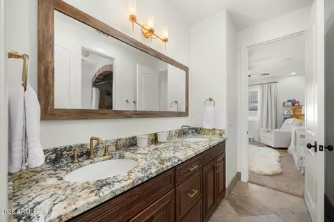 3226 E Sells Dr, Phoenix, AZ 85018 photo 19