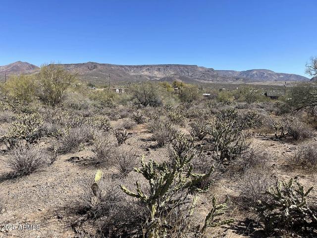 49625 N 15th Ave #0, New River, AZ 85087