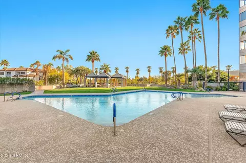 Exterior - 1040 E Osborn Rd #404, Phoenix, AZ 85014 photo 4 of 8