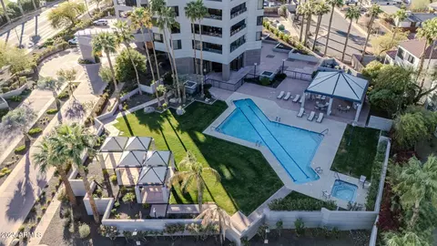 Exterior - 1040 E Osborn Rd #404, Phoenix, AZ 85014 photo 8 of 8