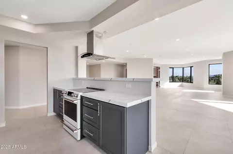 Kitchen - 1040 E Osborn Rd #404, Phoenix, AZ 85014 photo 1 of 5