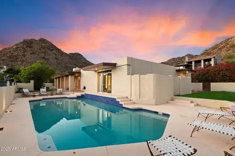 Exterior - 3500 E Lincoln Dr #6, Phoenix, AZ 85018 photo 3 of 11