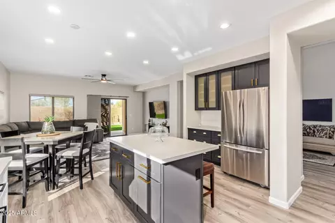 Kitchen - 3621 W Keller Ct, Anthem, AZ 85086 photo 4 of 5