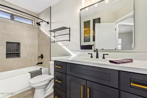 Bath - 3621 W Keller Ct, Anthem, AZ 85086 photo 3 of 3