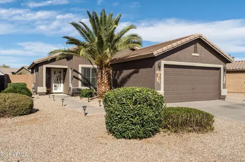 48 E Nolana Pl, San Tan Valley, AZ 85143
