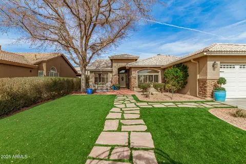 10320 E Sunburst Dr, Sun Lakes, AZ 85248