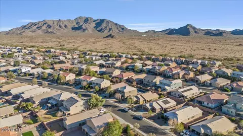 View/Area - 2009 E Lindrick Dr, Gilbert, AZ 85298 photo 5 of 11