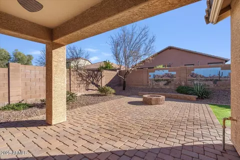 Exterior - 2009 E Lindrick Dr, Gilbert, AZ 85298 photo 4 of 9
