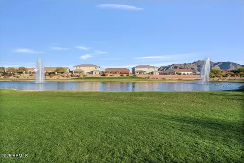 View/Area - 2009 E Lindrick Dr, Gilbert, AZ 85298 photo 8 of 11